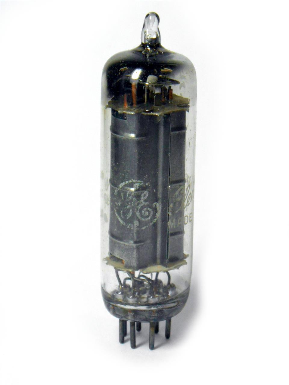 Válvulas eletrônicas pentodo de saída de som para rádios valvulados rabo quente - Válvula 35B5 GE