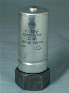 Capacitor eletrolítico 100uF 150V