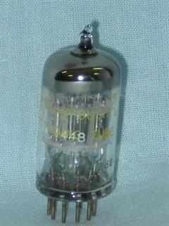 Válvula Eletrônica diodo detectora quadrupla 6JU8A