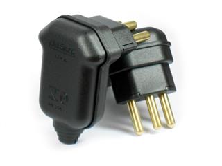 Plug 90 Graus MarGirius PLD8-3 Preto (F) com três pinos para 20A 250V