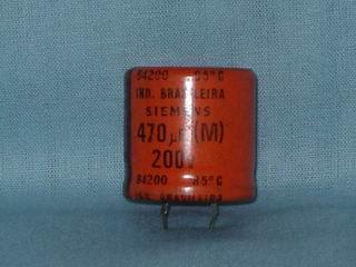 Capacitor Eletrolítico 470uF 200V