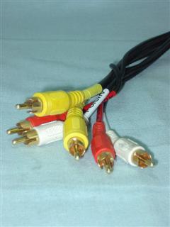 Cabo RCA AV plug injetado dourado