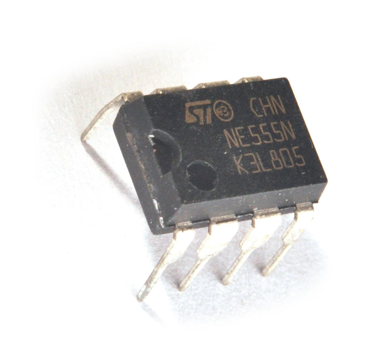 Circuito integrado 555