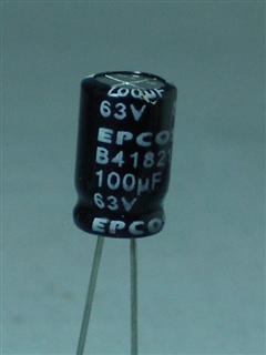 Capacitor eletrolítico 100uF 63V