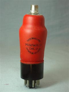 Válvula DAC21 Miniwatt