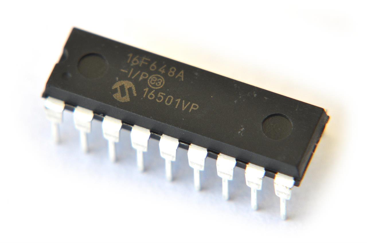 Microcontrolador PIC16F648A-I/P
