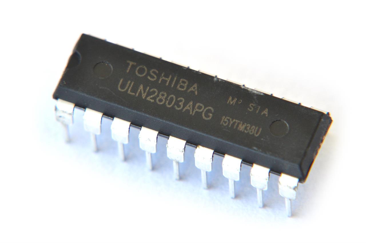 Circuitos integrados contendo transistores, pontes H e drivers - Circuito Integrado ULN2803APG