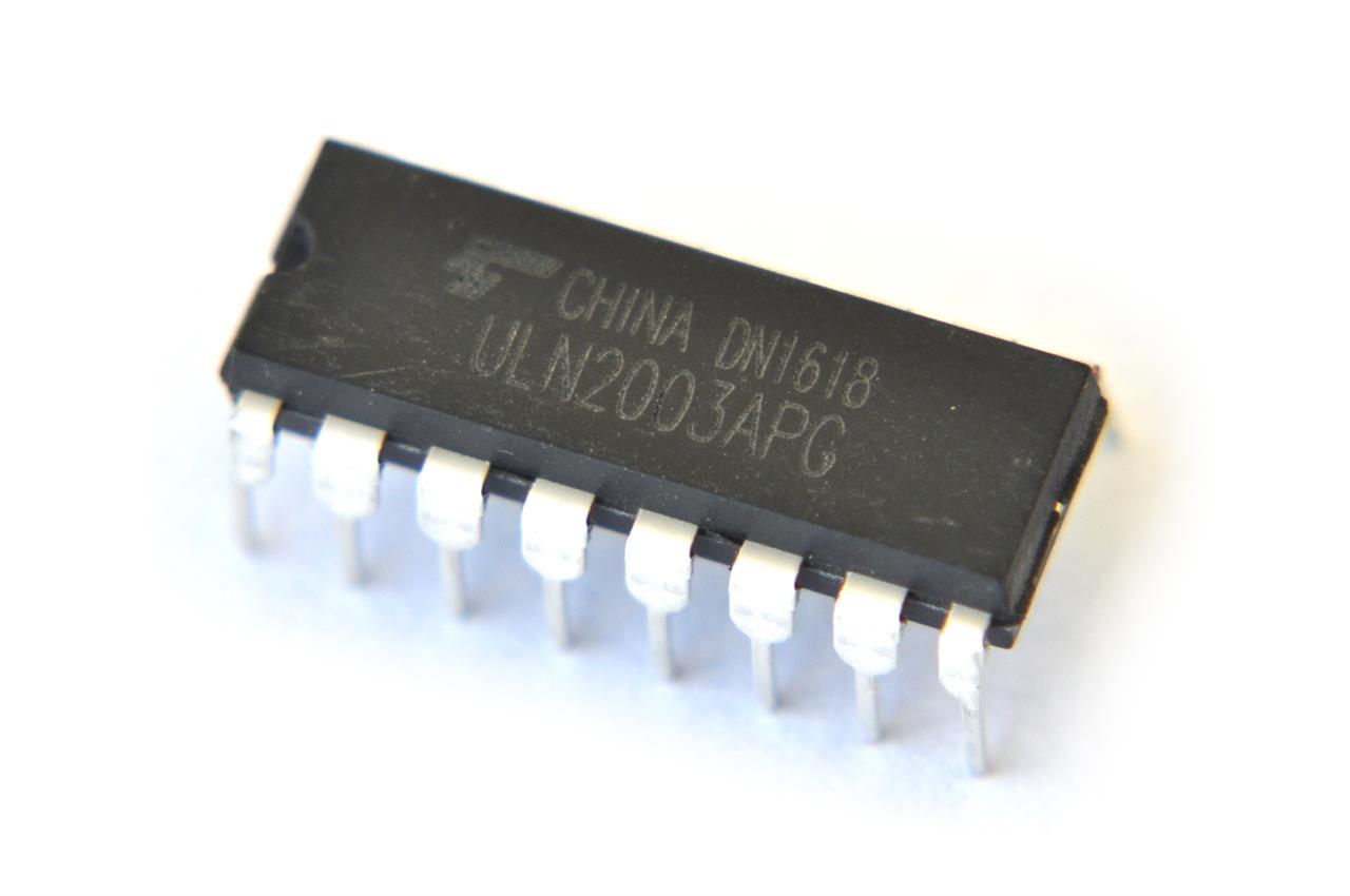Circuitos integrados contendo transistores, pontes H e drivers - Circuito Integrado ULN2003APG